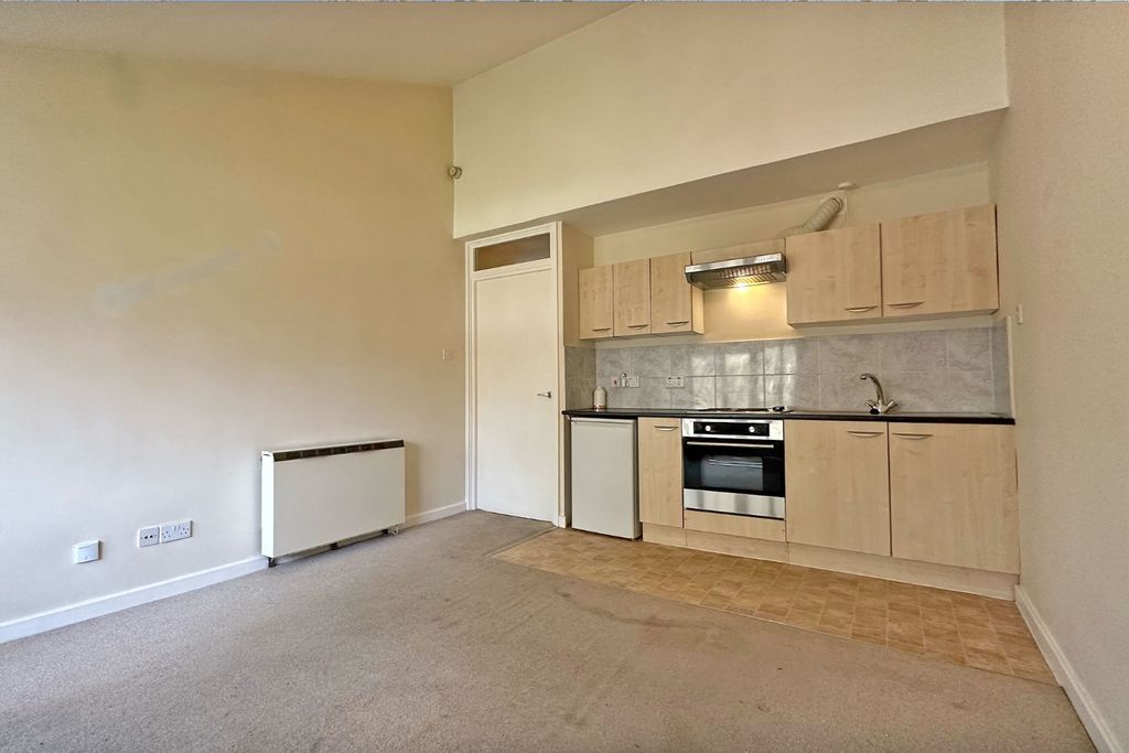 Property photo 2 of 7 2251415