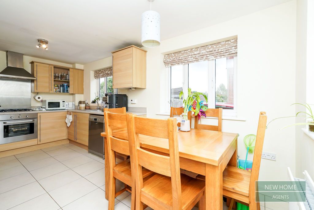 Property photo 3 of 18 Photo 9