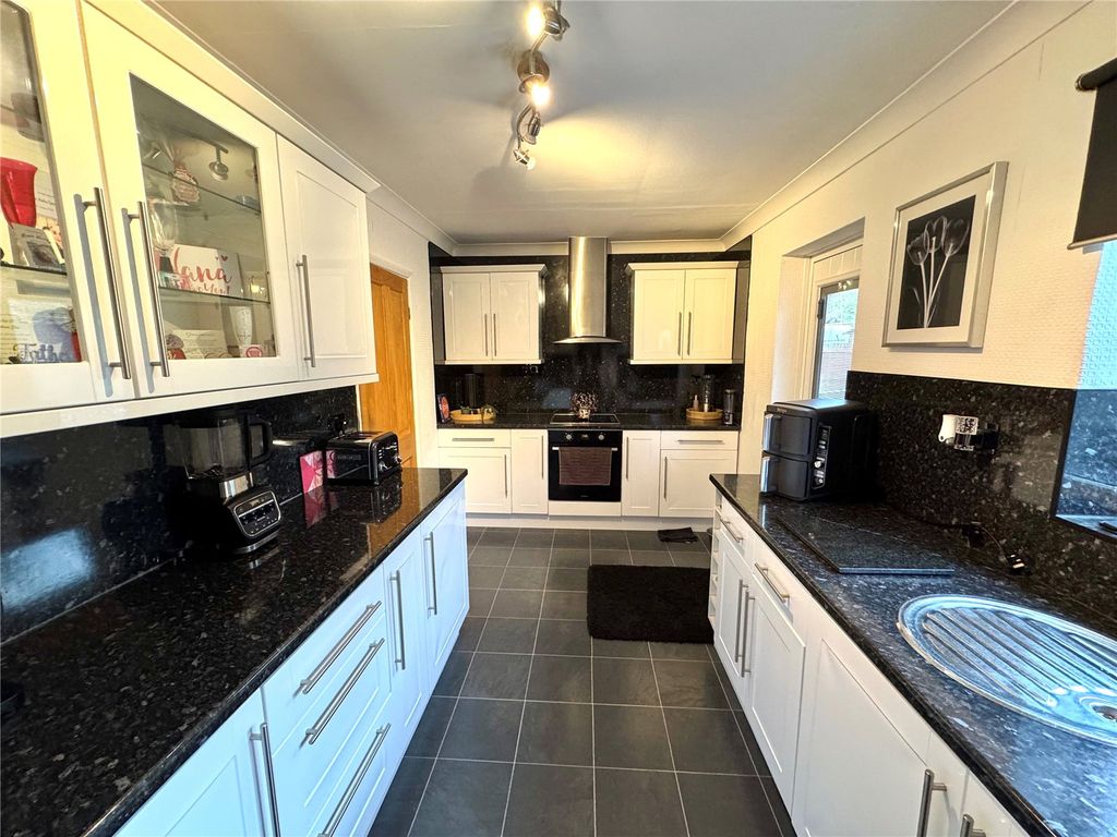 Property photo 3 of 14 Picture No. 04