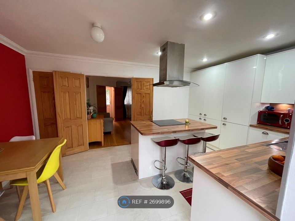 Property photo 2 of 21 Kitchen Diner