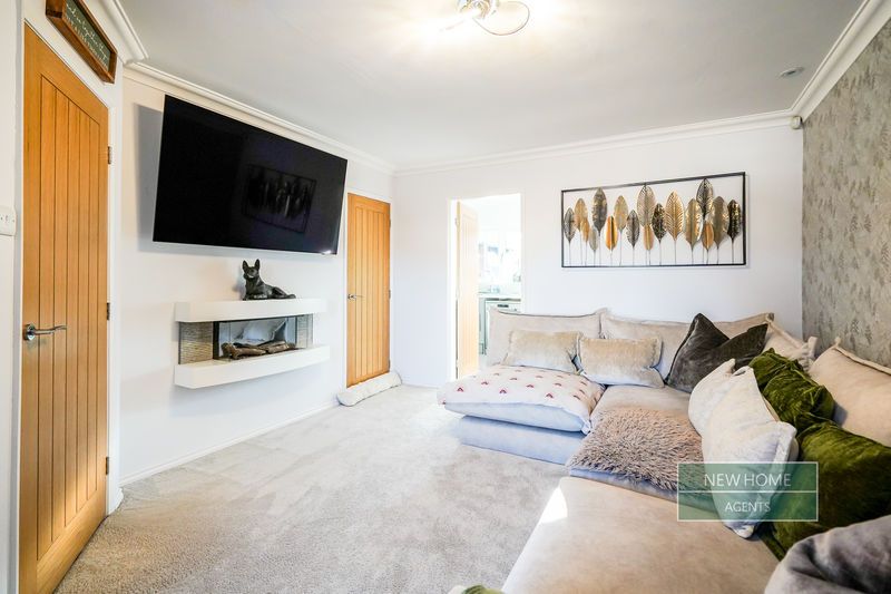 Property photo 3 of 24 Photo 11