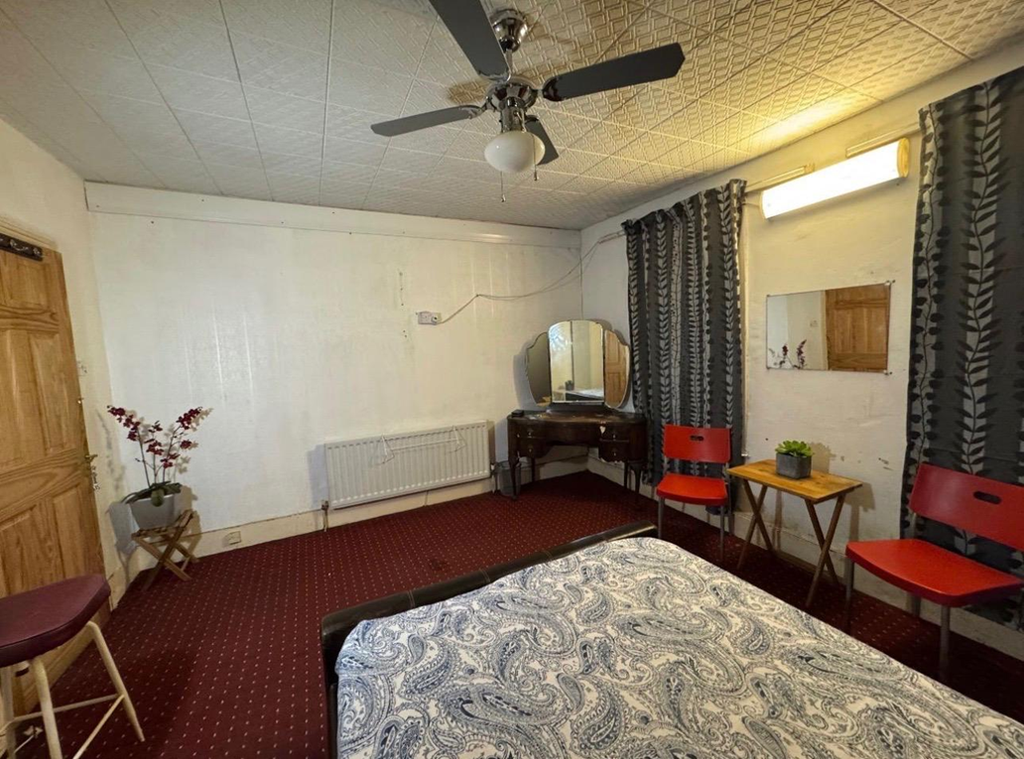 Property photo 3 of 7