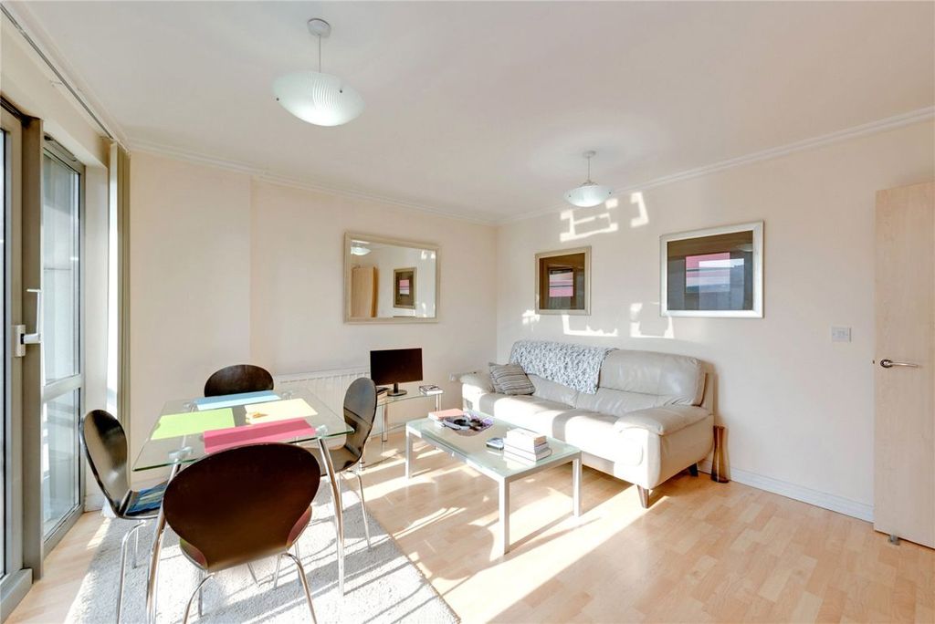 Property photo 3 of 8