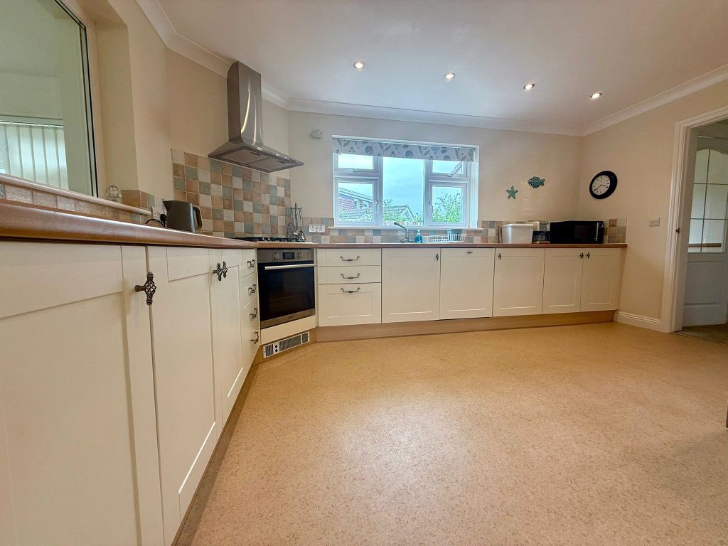 Property photo 3 of 20 Picture No. 53