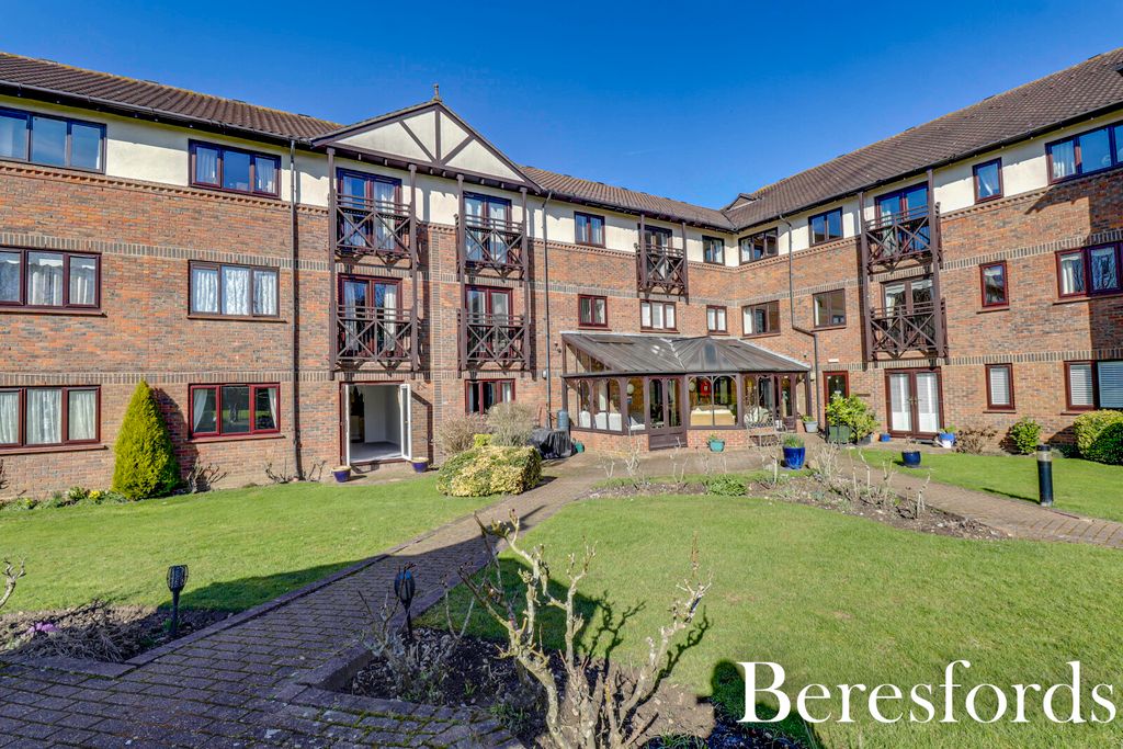 Property photo 1 of 7 Front