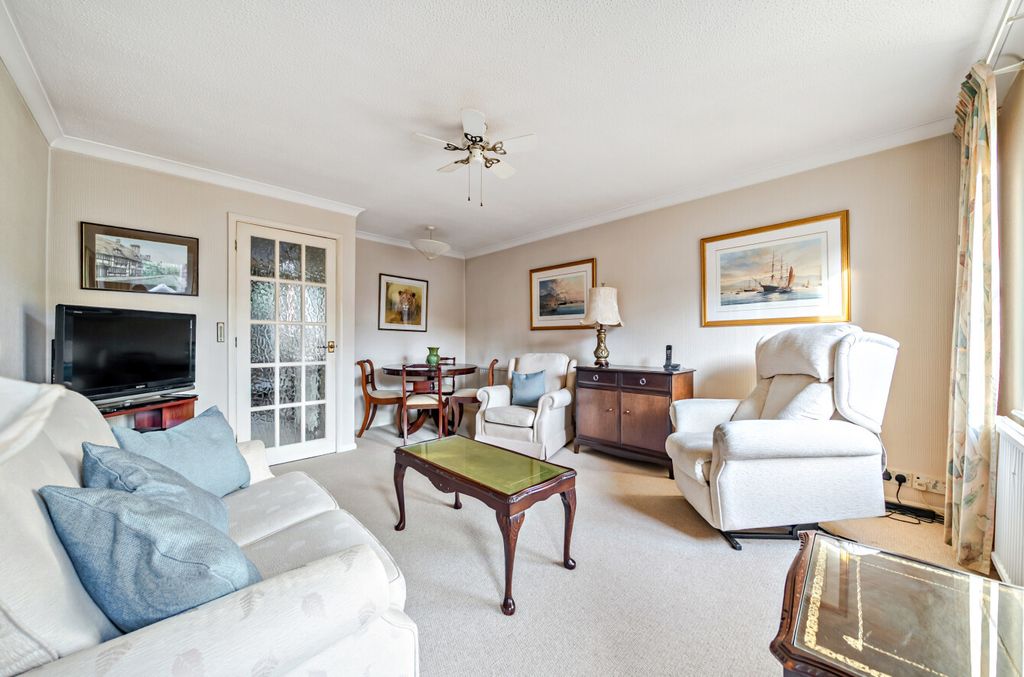 Property photo 2 of 8 1512473-1-6A8Ddb1...