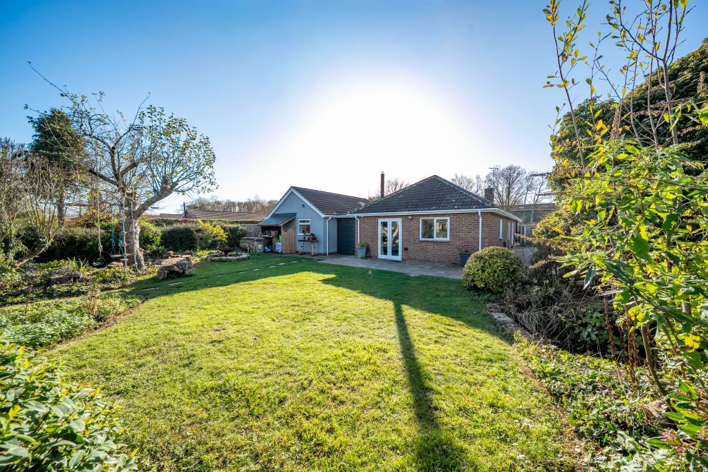 Property photo 2 of 53