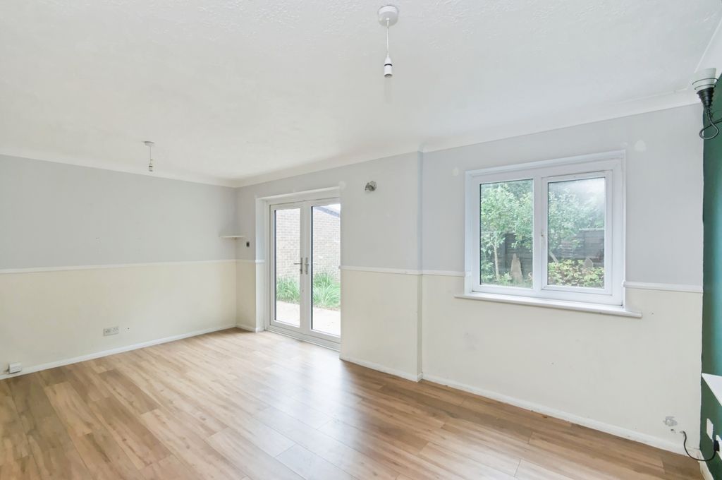 Property photo 3 of 15 Pbox-Img.Jpg