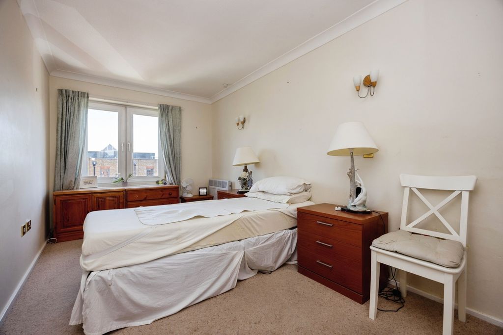 Property photo 3 of 20 Pbox-Img.Jpg