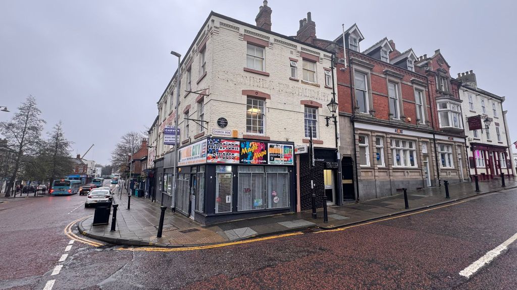 Property photo 2 of 11