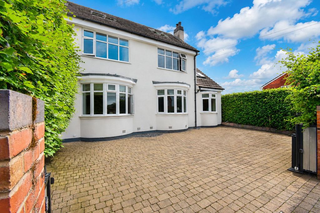 Property photo 2 of 59