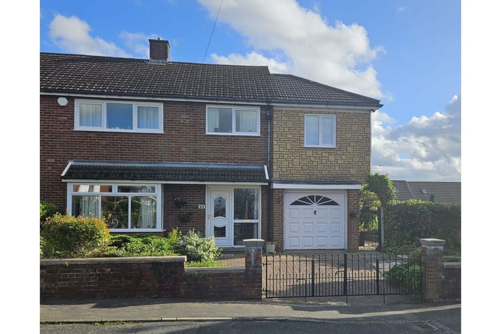 Property photo 1 of 27