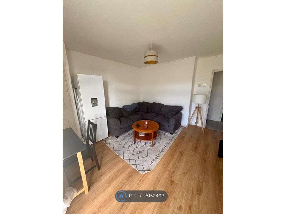 Property photo 3 of 15 Living Room (Old Pic)