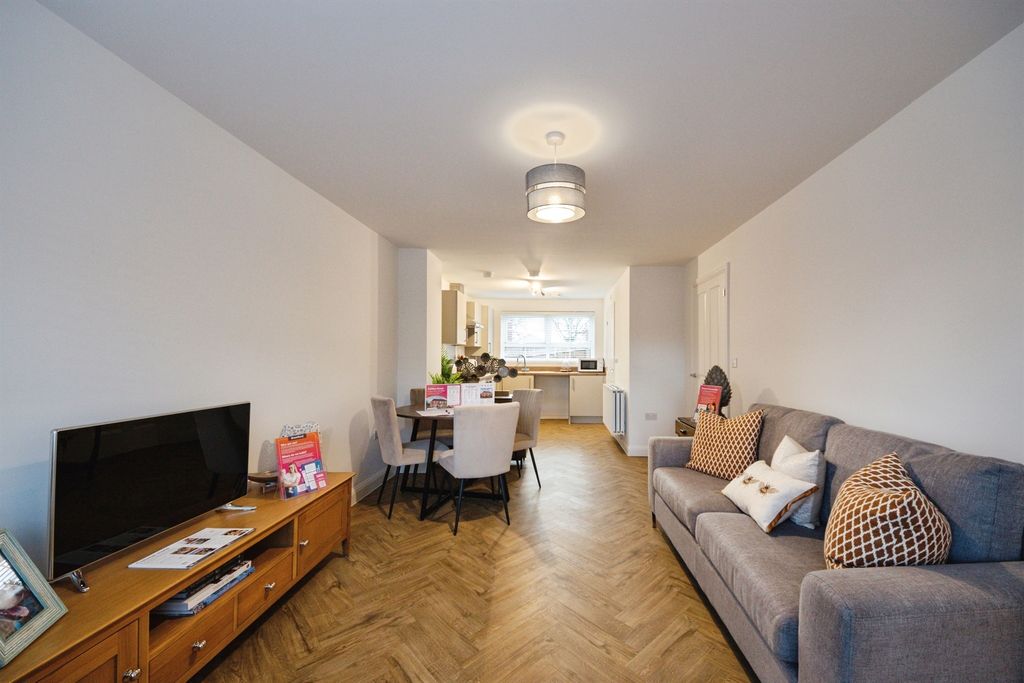 Property photo 3 of 25