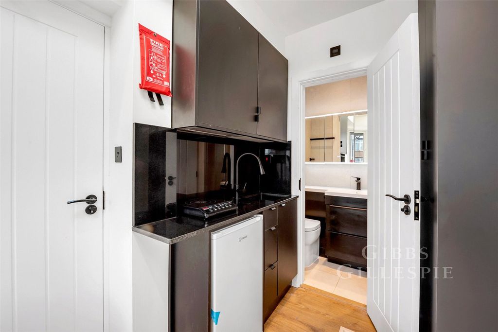 Property photo 3 of 6 Picture No. 13