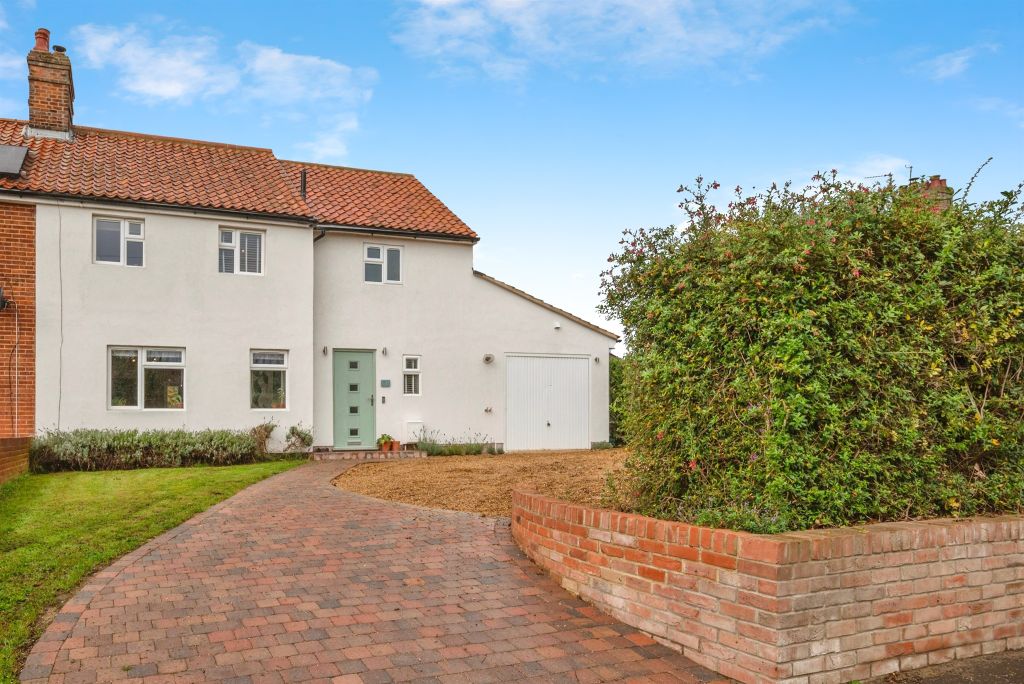 Property photo 1 of 22