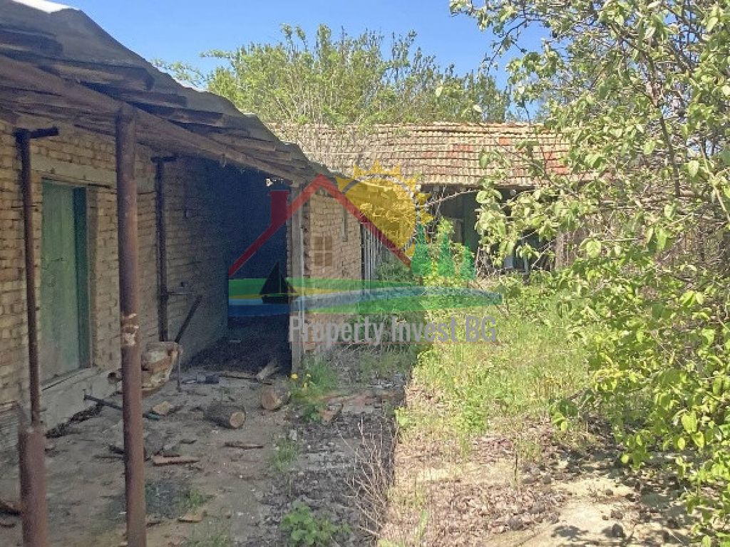 Property photo 1 of 5