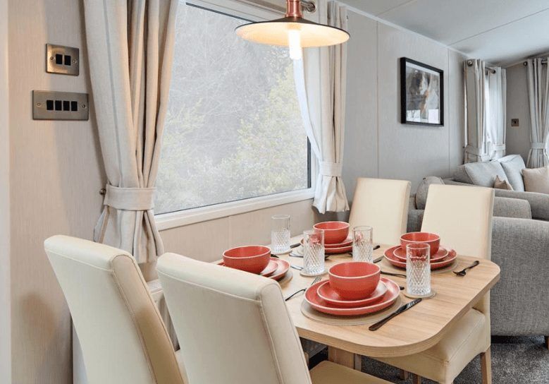 Property photo 3 of 6 Manor 2.Png