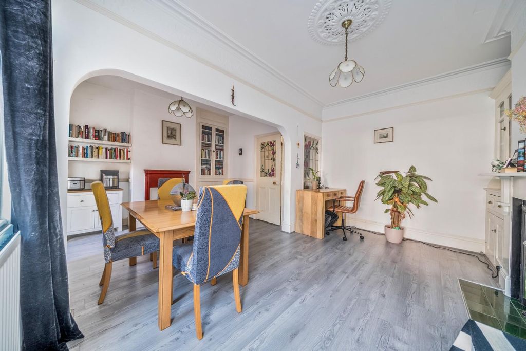 Property photo 3 of 19 1348155-7-68B9611Bde10c.Jpg