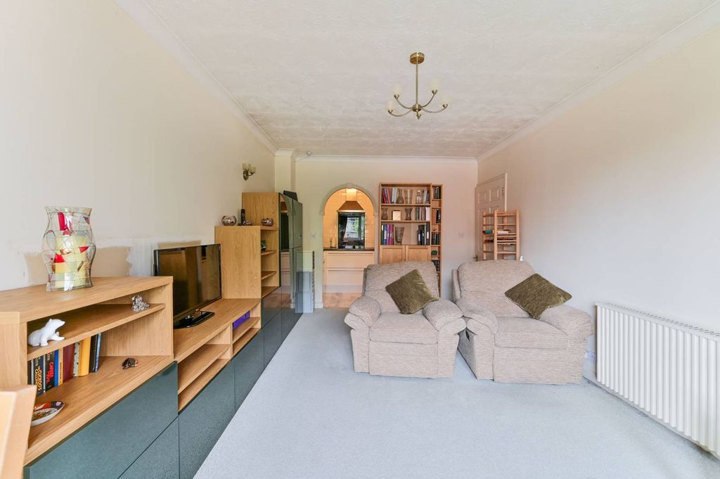 Property photo 3 of 13