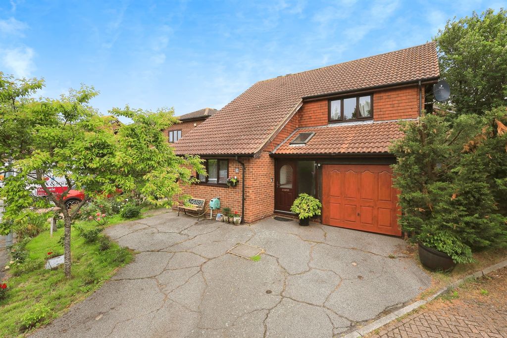 Property photo 1 of 17