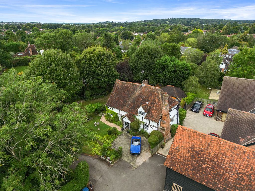 Property photo 1 of 40