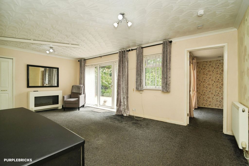 Property photo 3 of 26