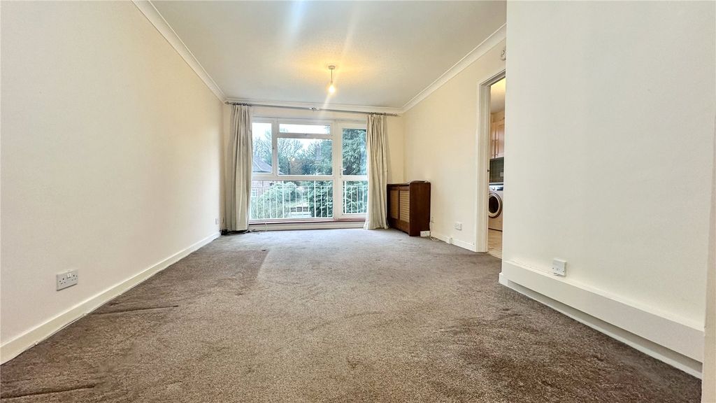 Property photo 2 of 7 Picture No. 12