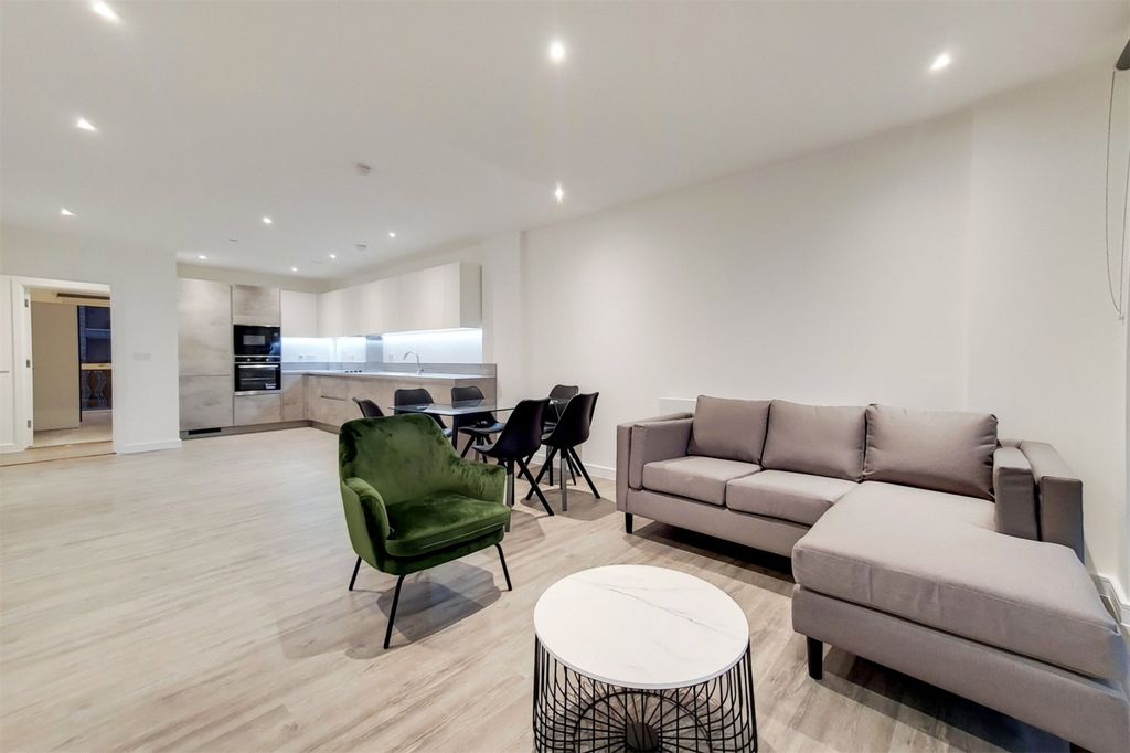 Property photo 1 of 25 Picture No. 04