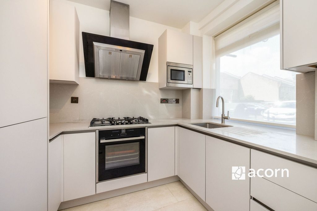Property photo 2 of 12 Bfk_7752