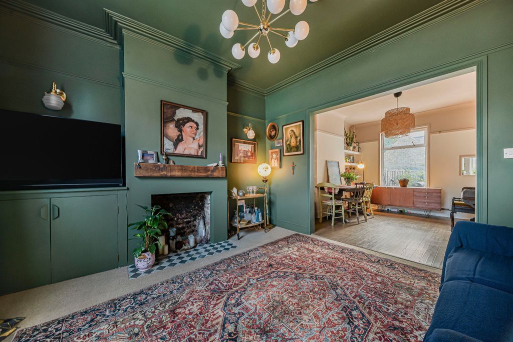 Property photo 2 of 35 Picture No. 01