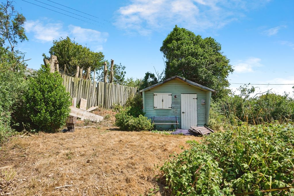 Property photo 2 of 12 Photo