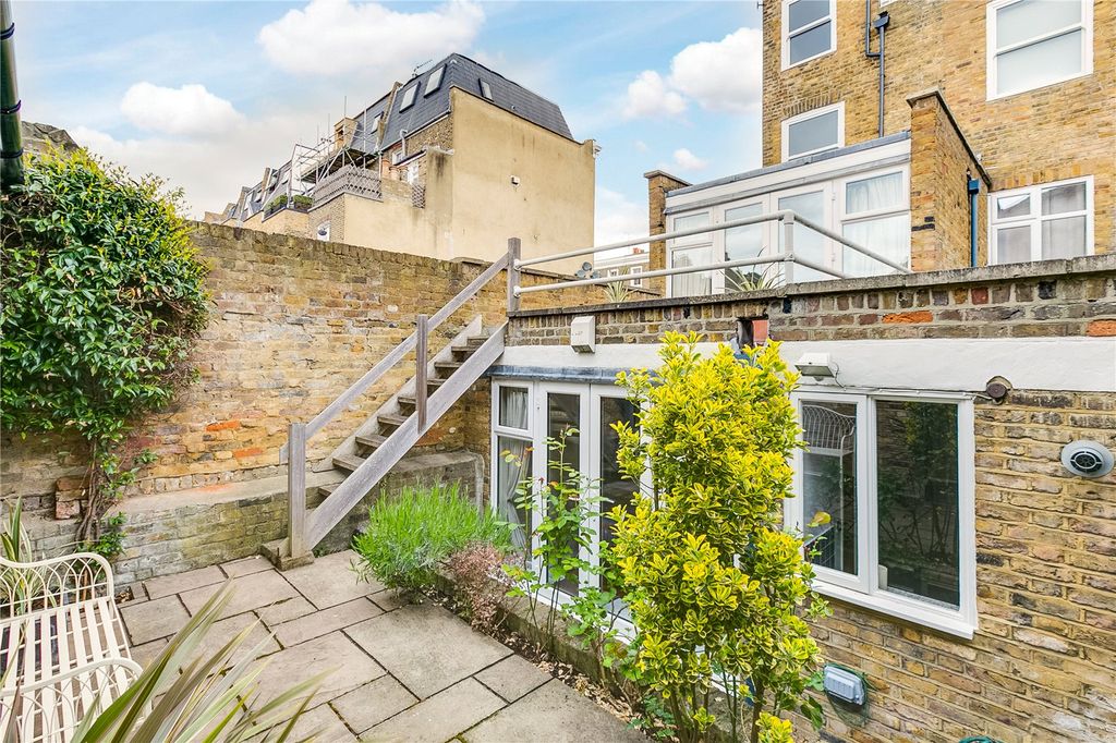 Property photo 1 of 10