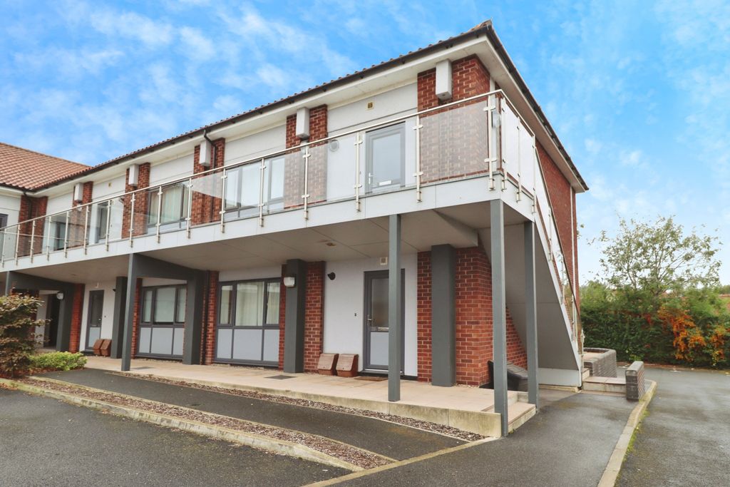 Property photo 1 of 6