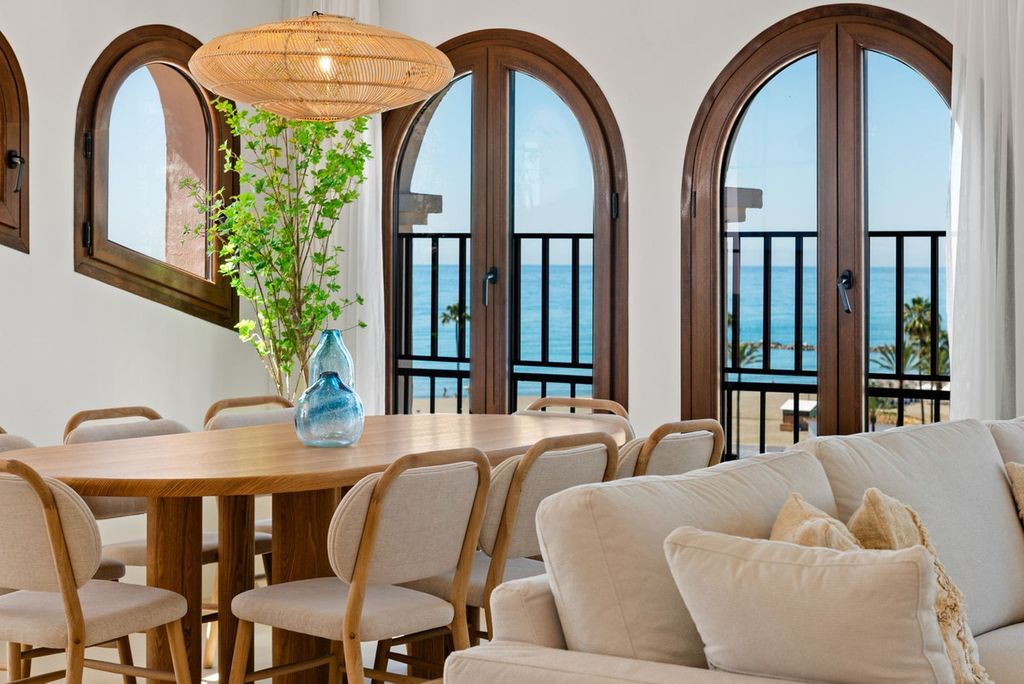 Property photo 2 of 30