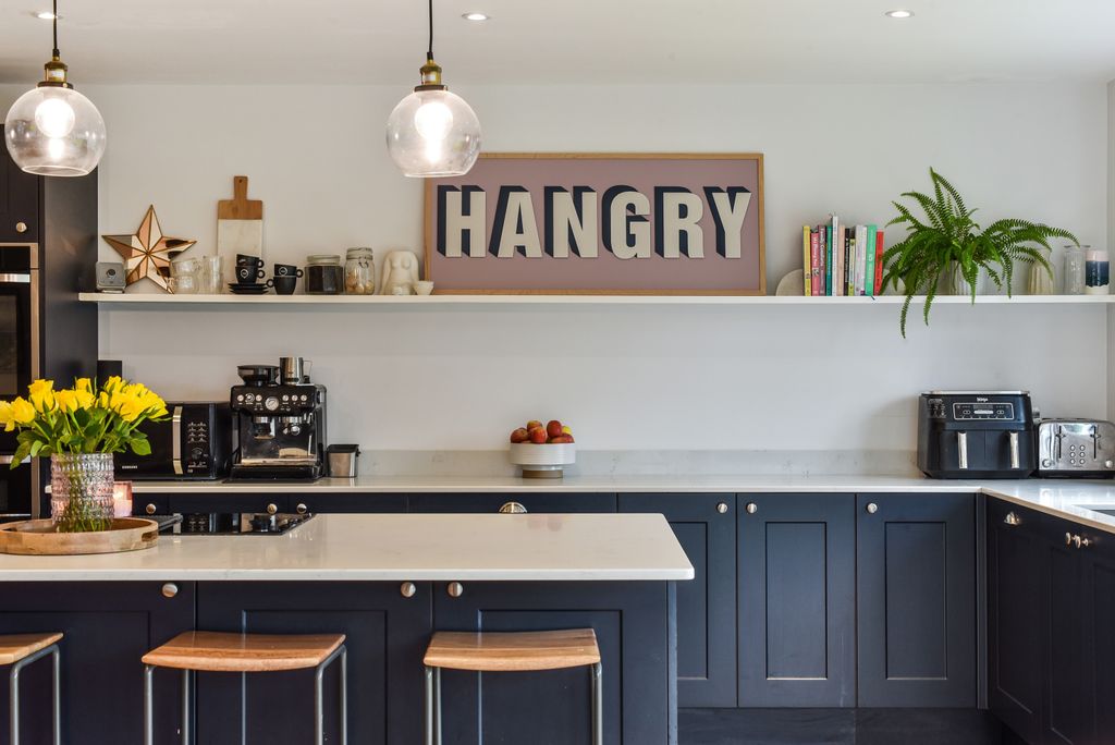 Property photo 3 of 35