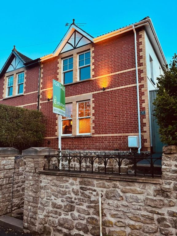 Property photo 1 of 23 Outside