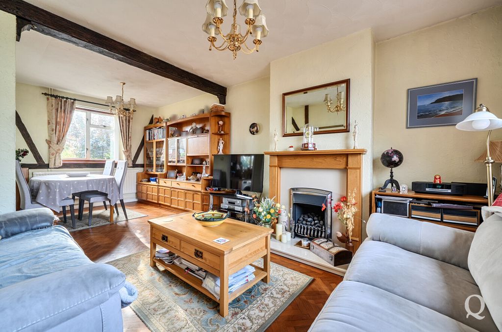 Property photo 3 of 19 Cea4F6A4-c9d5-4B8...