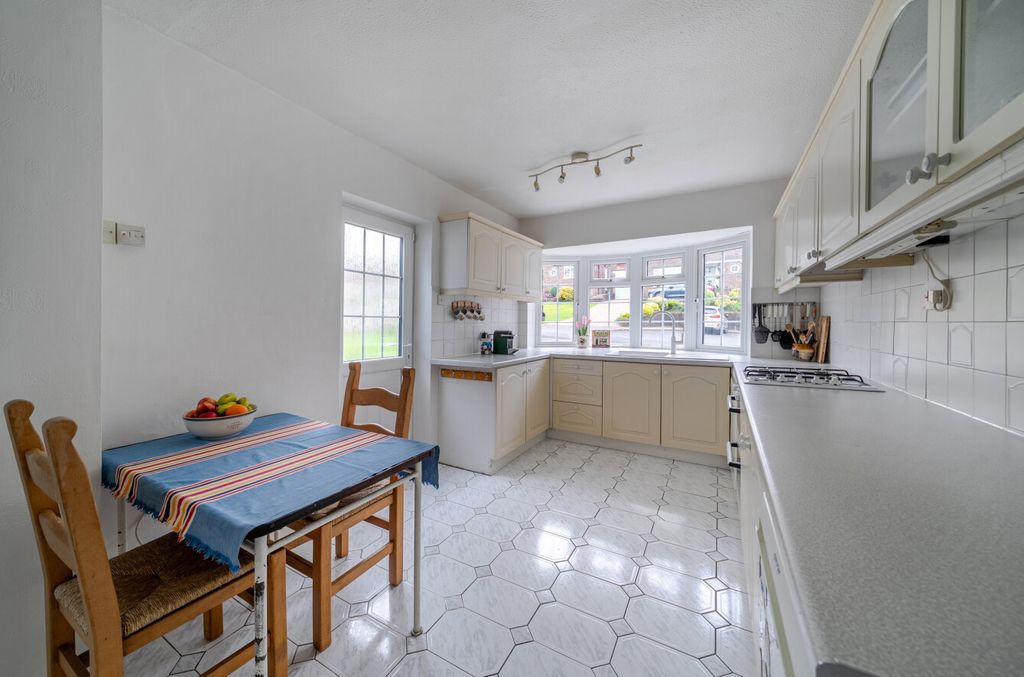 Property photo 3 of 21 1436862-15-69d7d6...