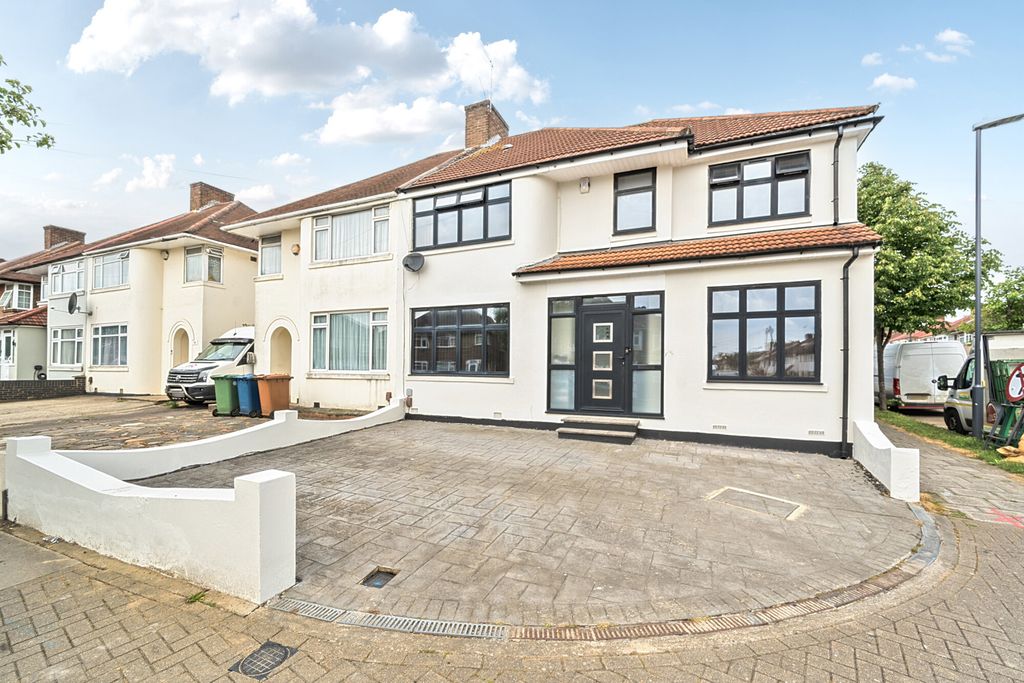 Property photo 1 of 20 1298089-37-682Dbd...