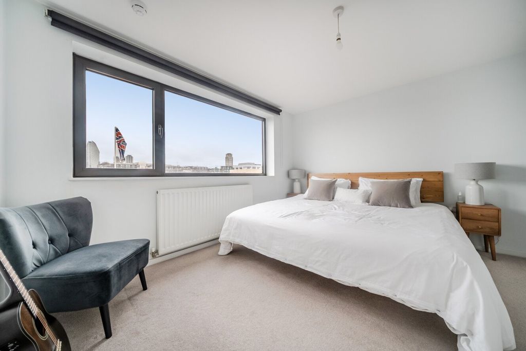 Property photo 2 of 18 Picture No. 20