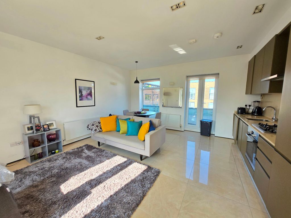Property photo 1 of 6