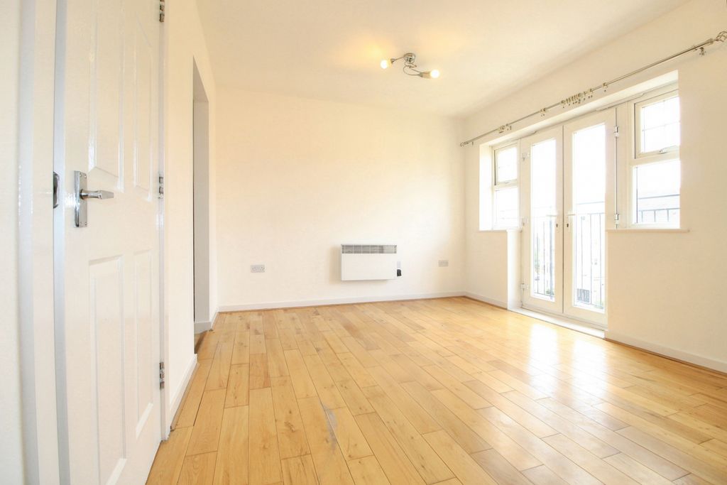 Property photo 2 of 21 Gallery