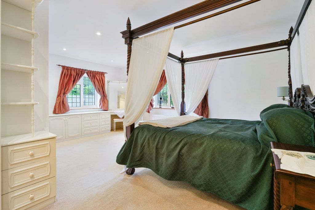 Additional image 12 of 5 bed detached house for saleHoltye Road, East Grinstead RH19