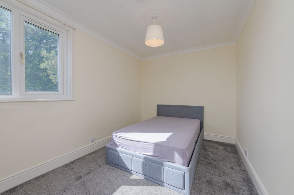 Property photo 3 of 30