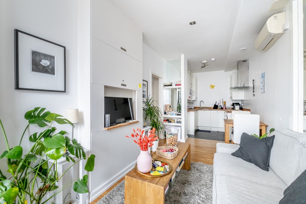 Property photo 1 of 10 Reception (2)