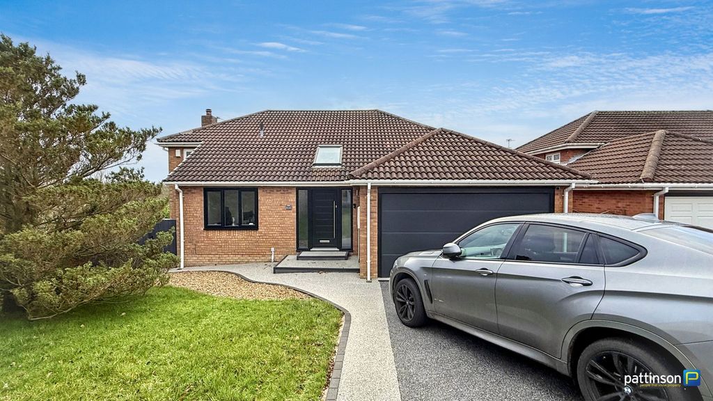 Property photo 1 of 50