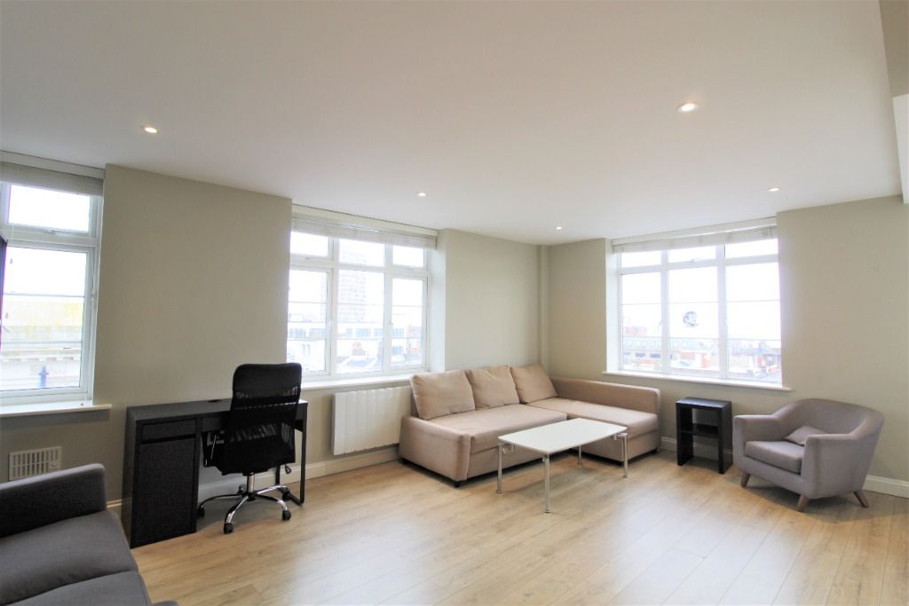 Property photo 2 of 6
