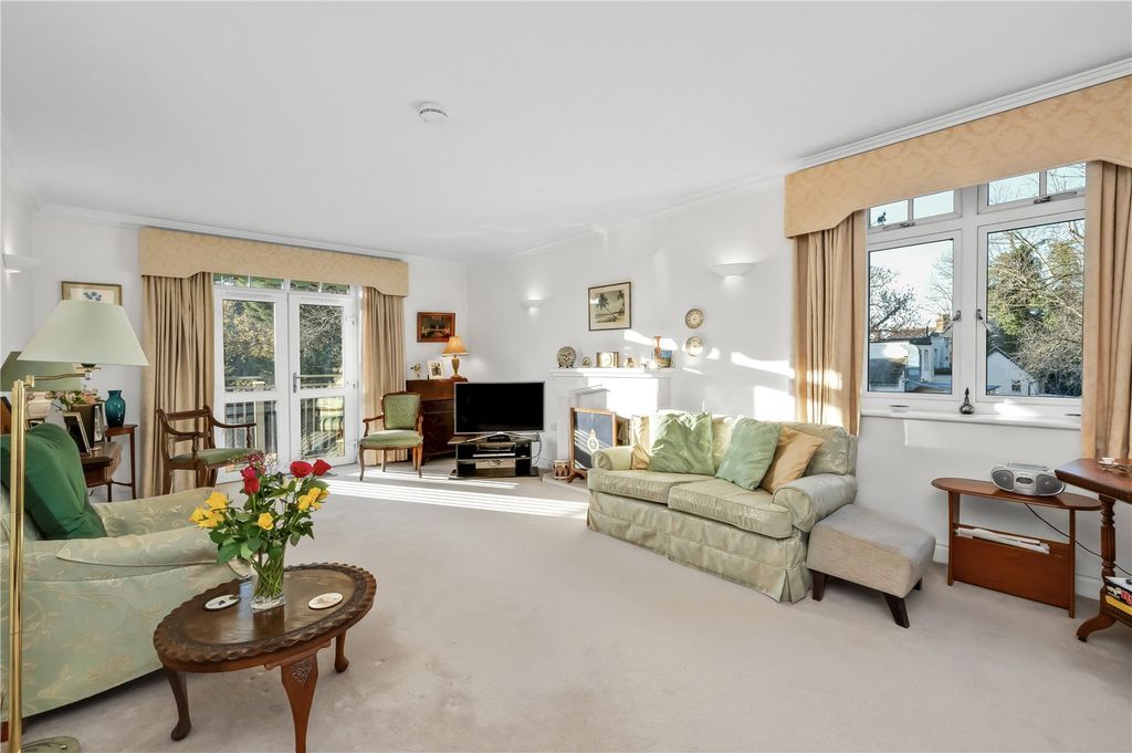 Property photo 2 of 11 Reception Room