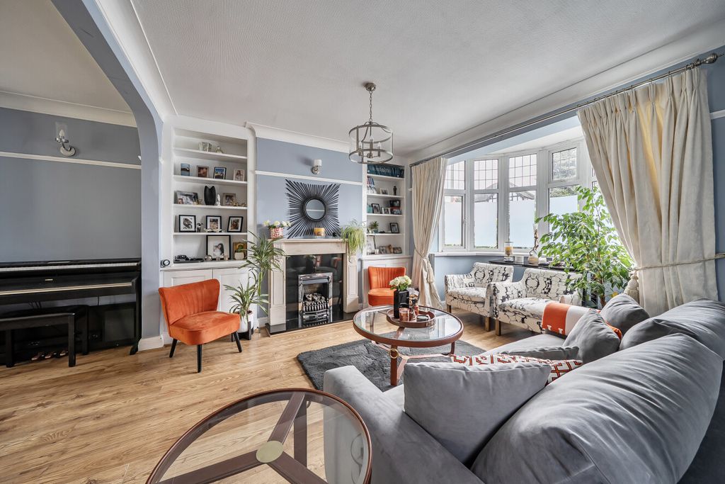 Property photo 2 of 18 1409797-15-69A03d...